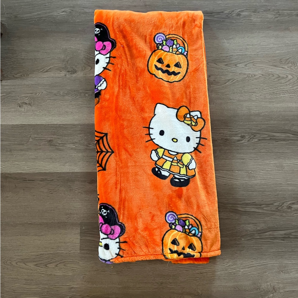 NEW! Hello Kitty Orange Halloween Blanket